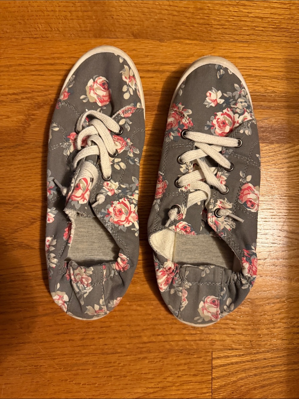 SO Gray Floral Lace-Up Athletic Sneakers with Pink Rose Accents
